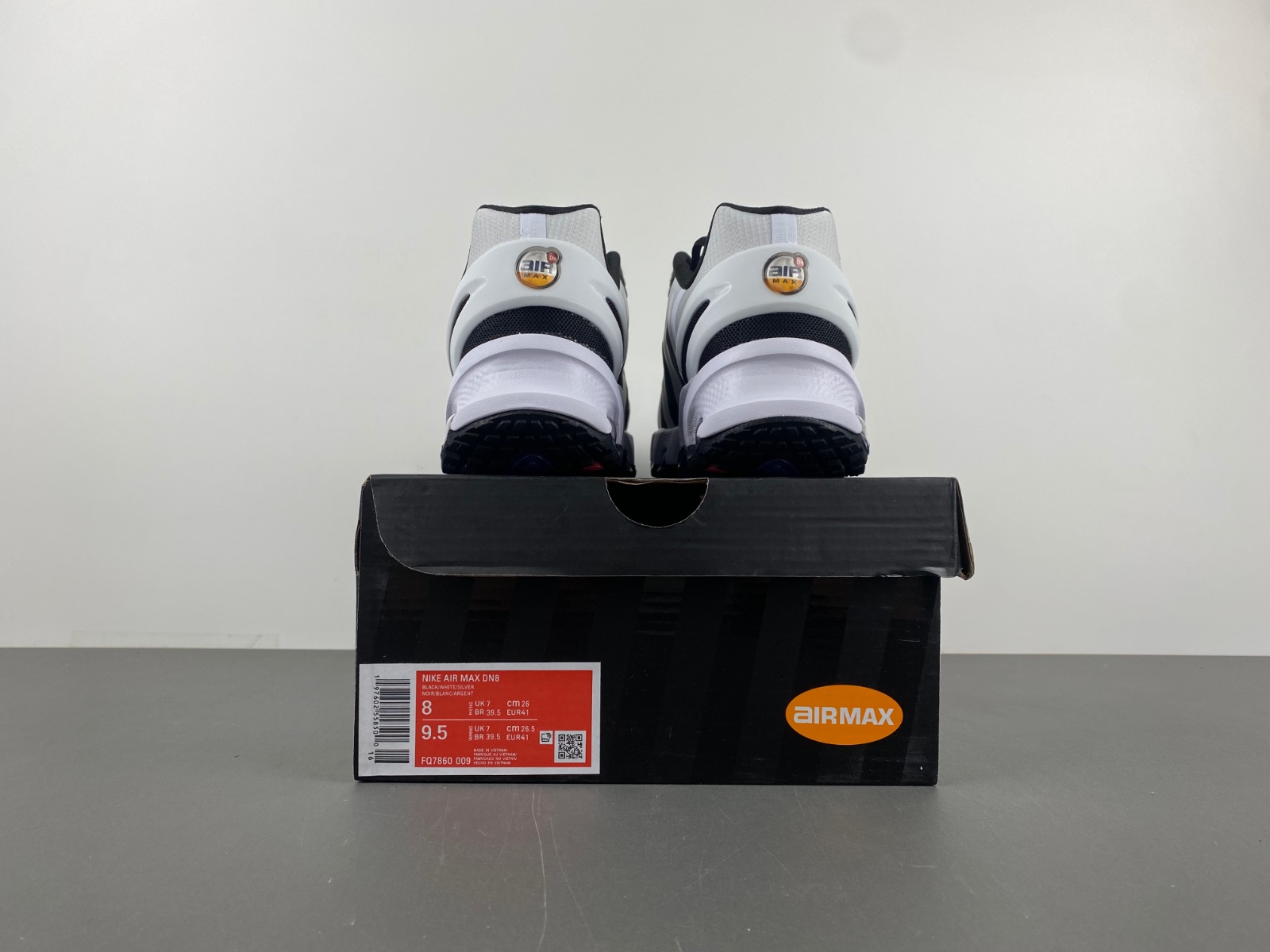 Nike Air Max DN 8