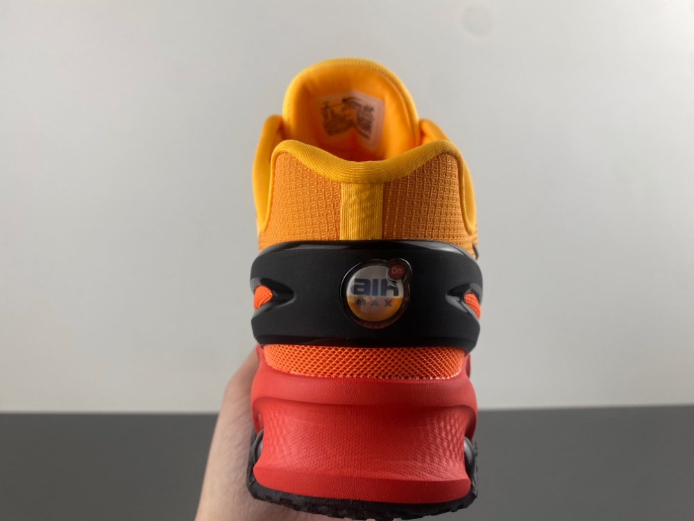 Nike Air Max DN 8