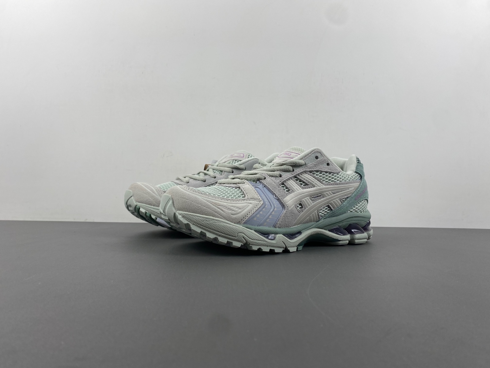ASICS sneaker
