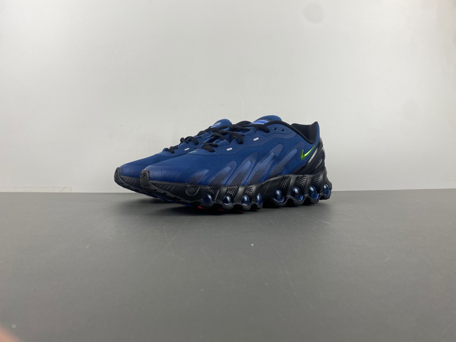 Nike Air Max DN 8
