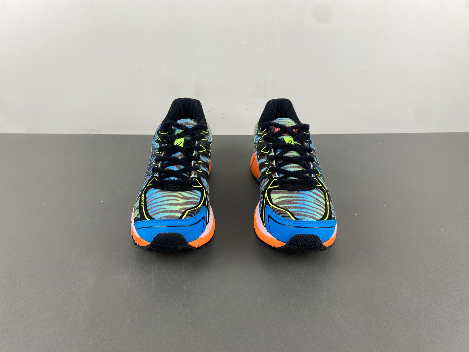 ASICS sneaker