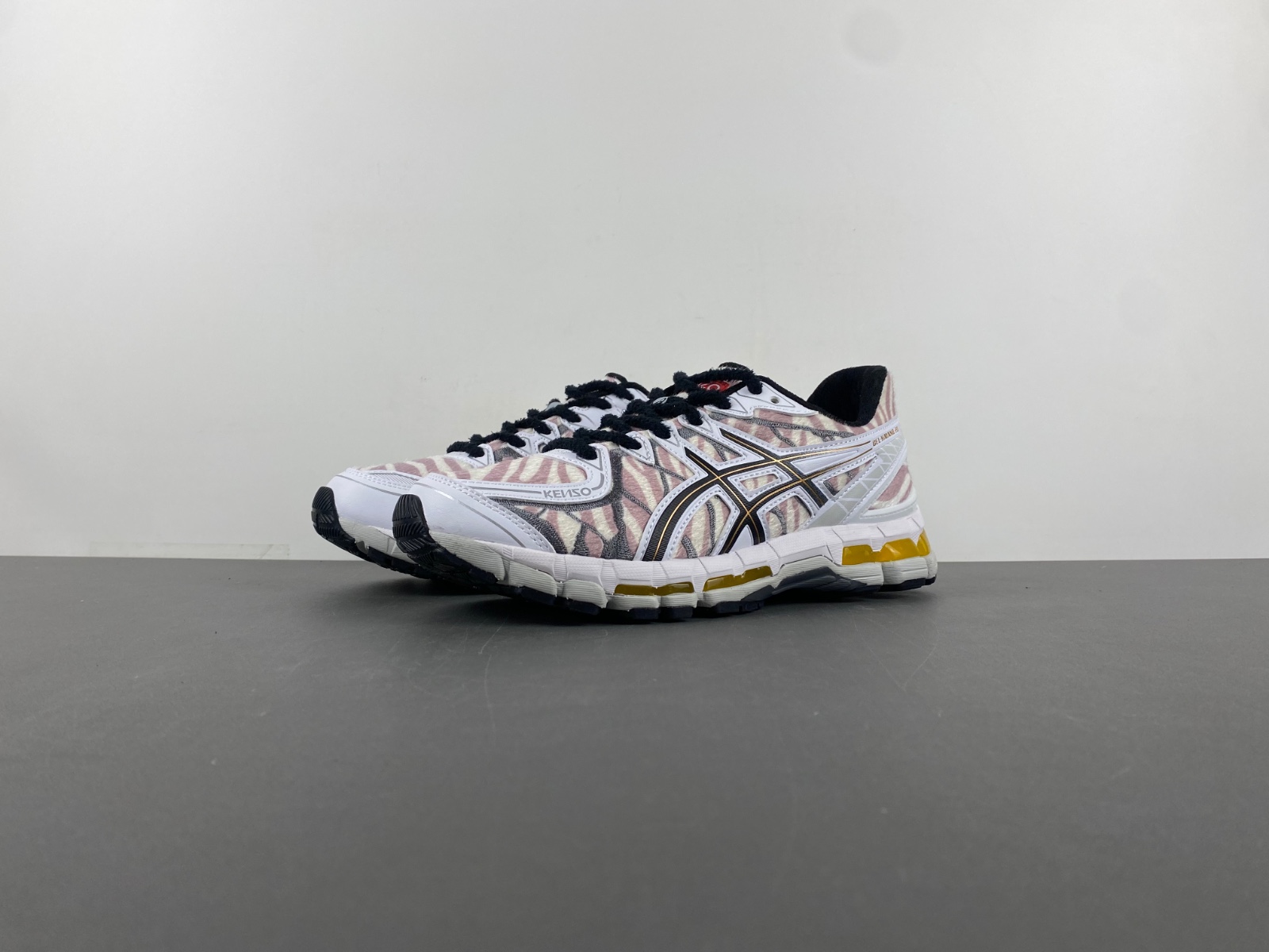 ASICS sneaker