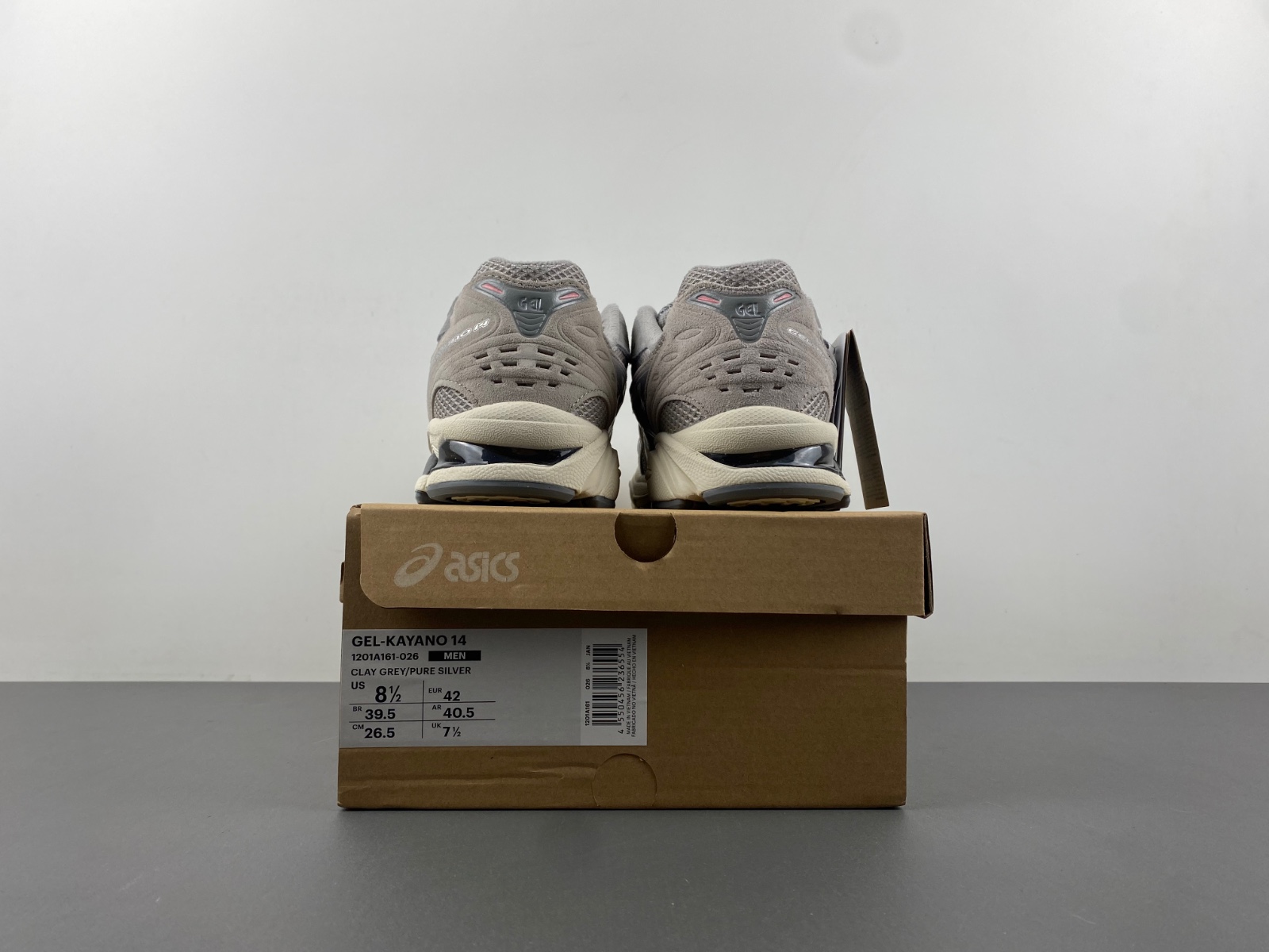 ASICS sneaker