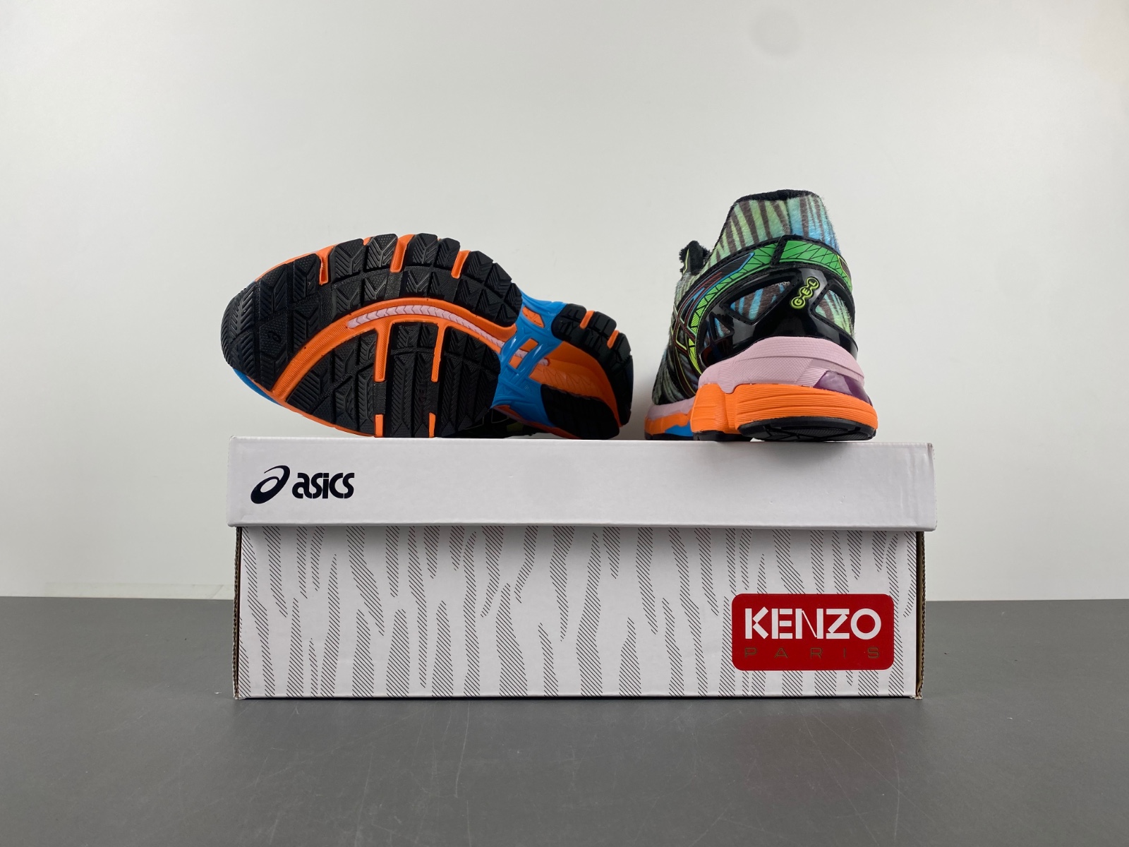 ASICS sneaker