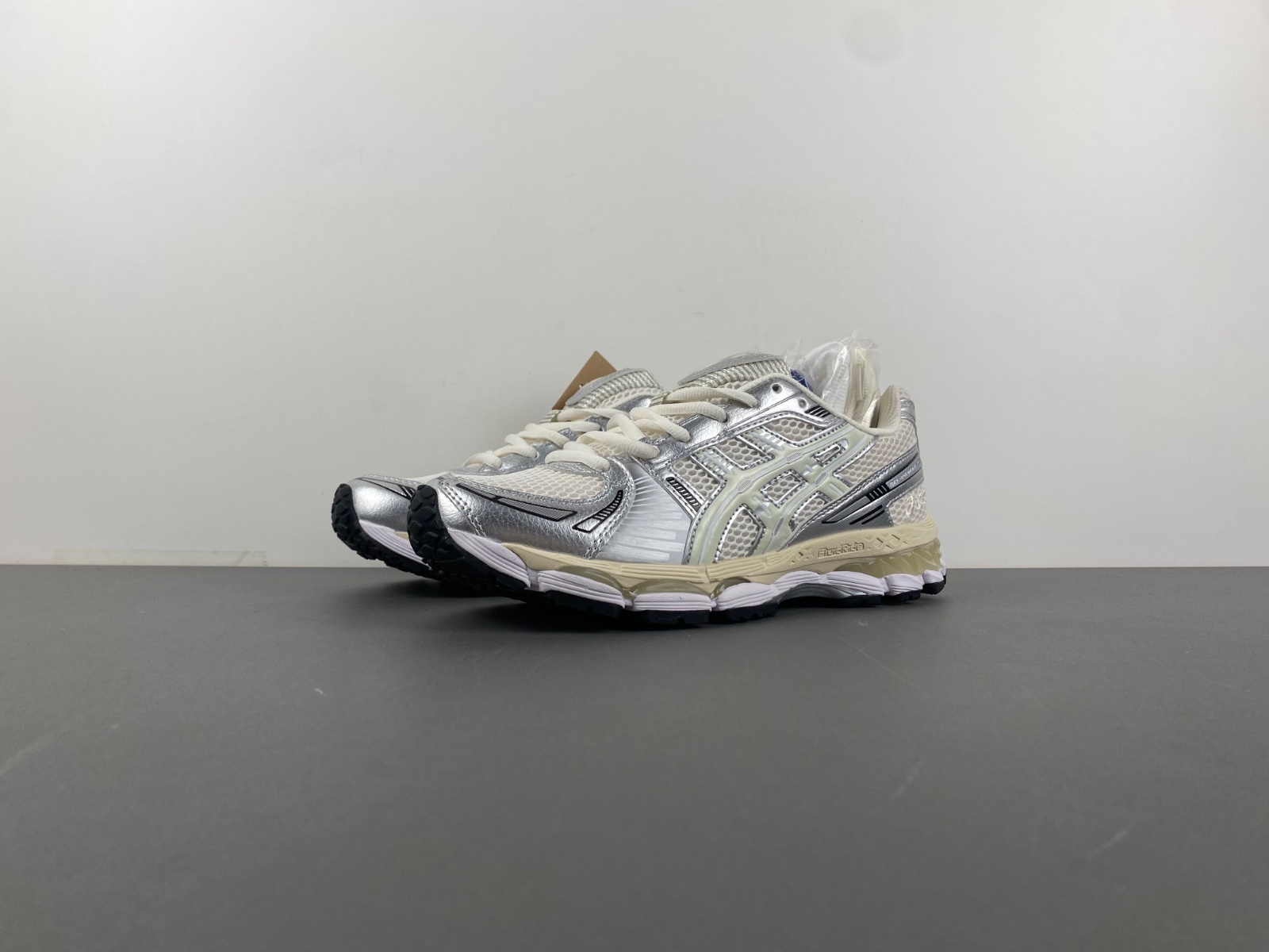 ASICS sneaker