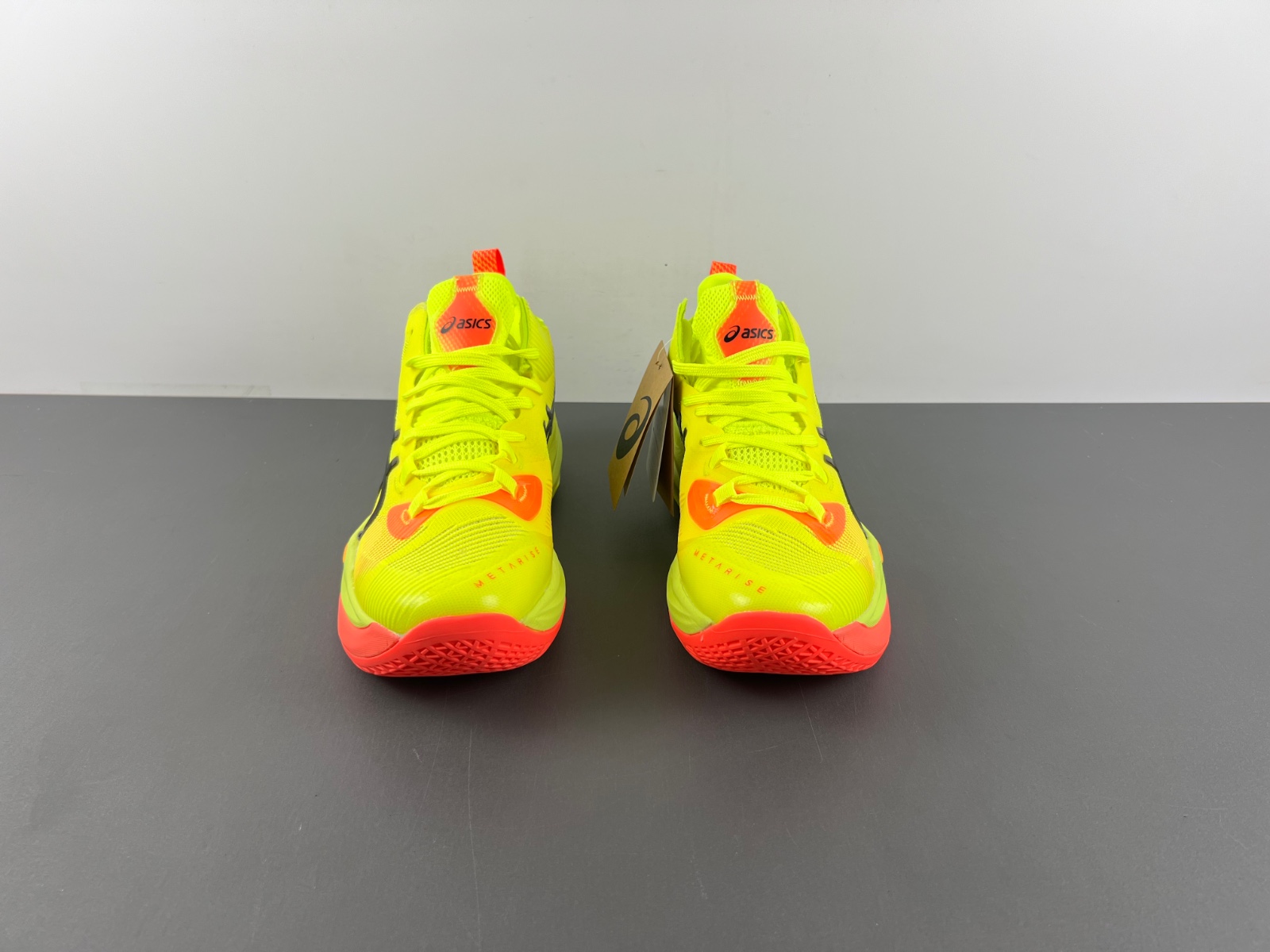 ASICS sneaker