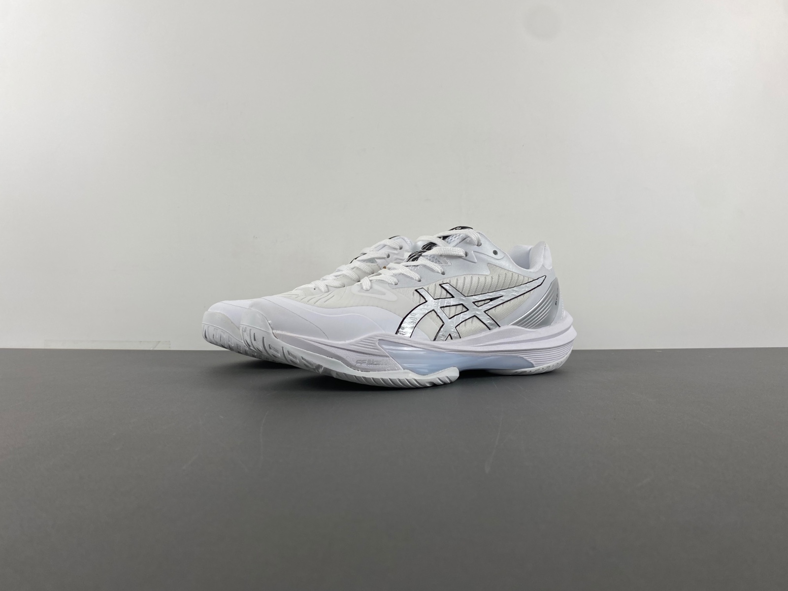 ASICS sneaker
