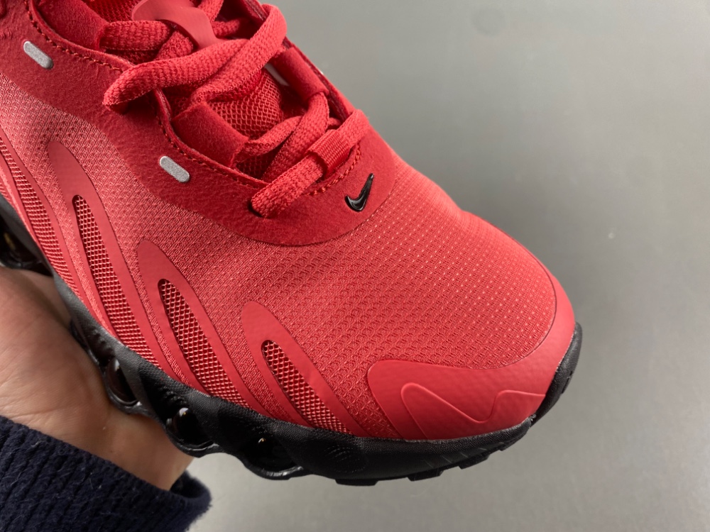 Nike Air Max DN 8