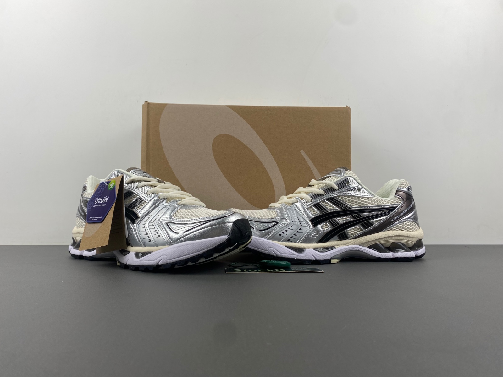ASICS sneaker