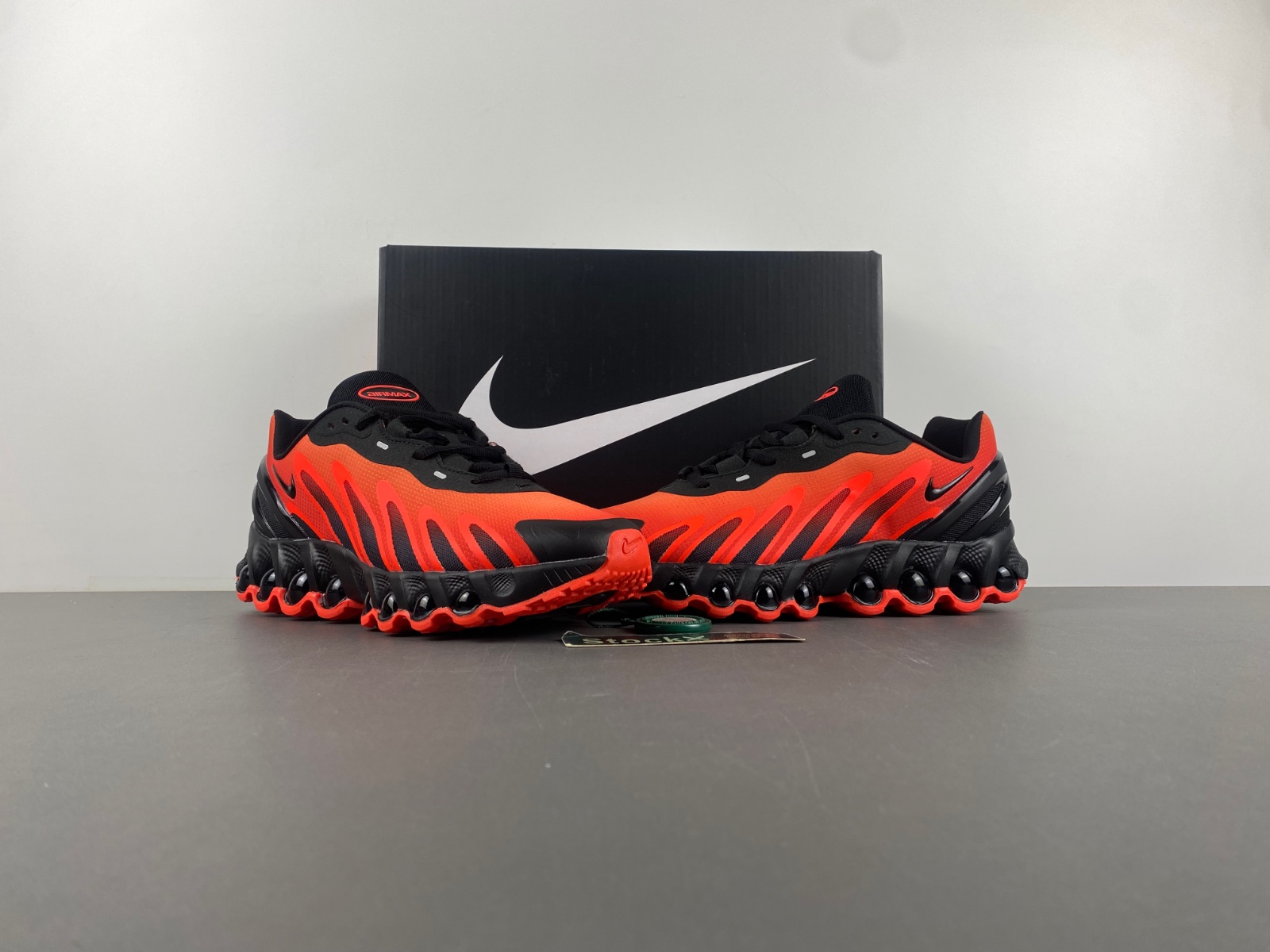 Nike Air Max DN 8
