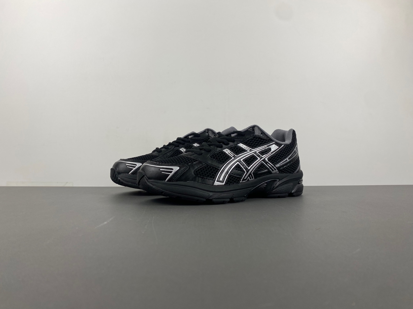 ASICS sneaker