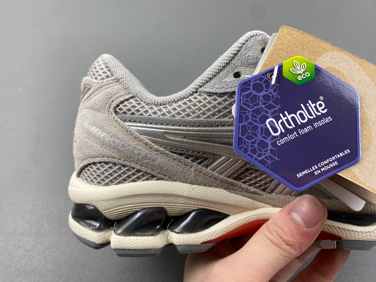 ASICS sneaker