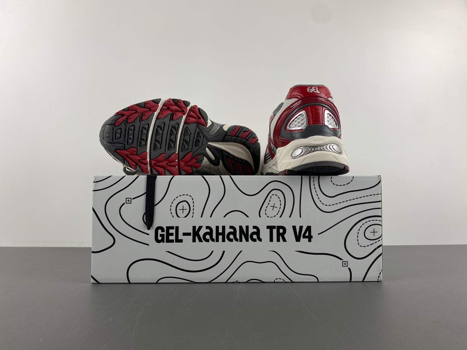 ASICS sneaker