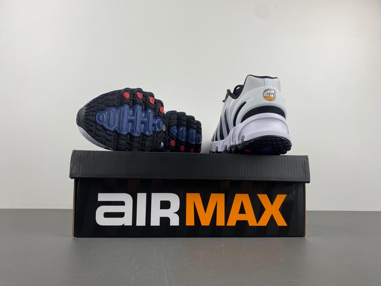 Nike Air Max DN 8