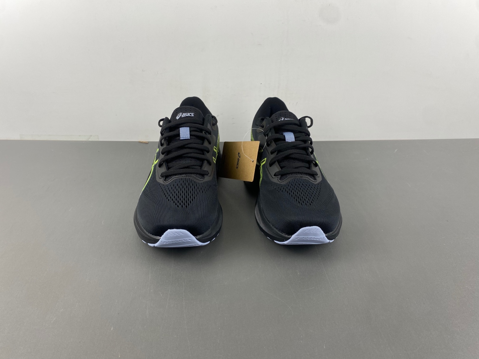 ASICS sneaker