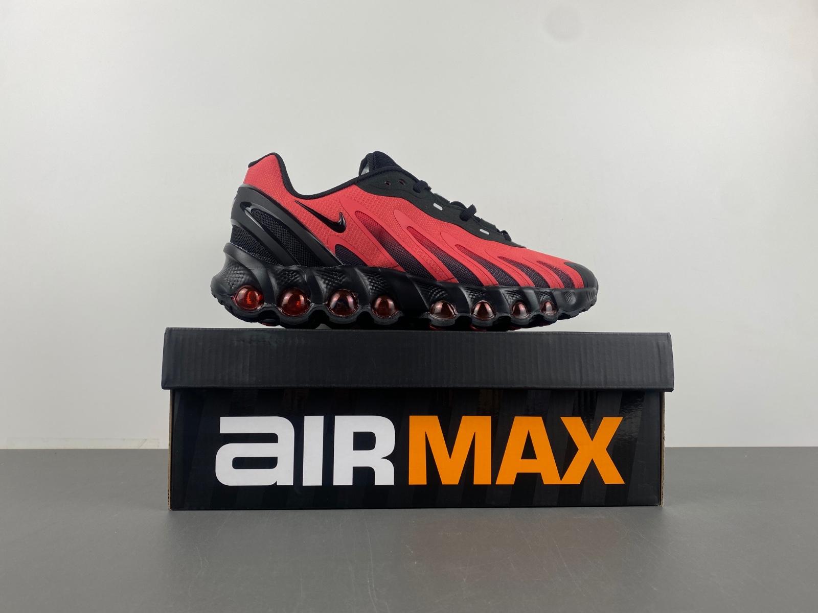 Nike Air Max DN 8