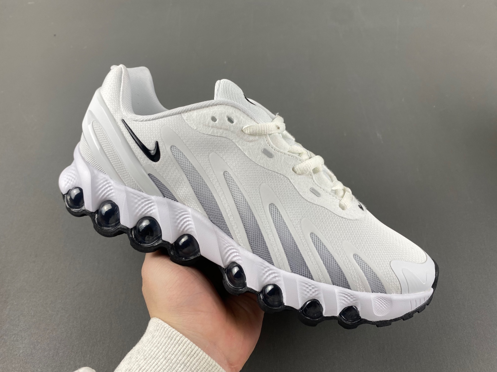 Nike Air Max DN 8