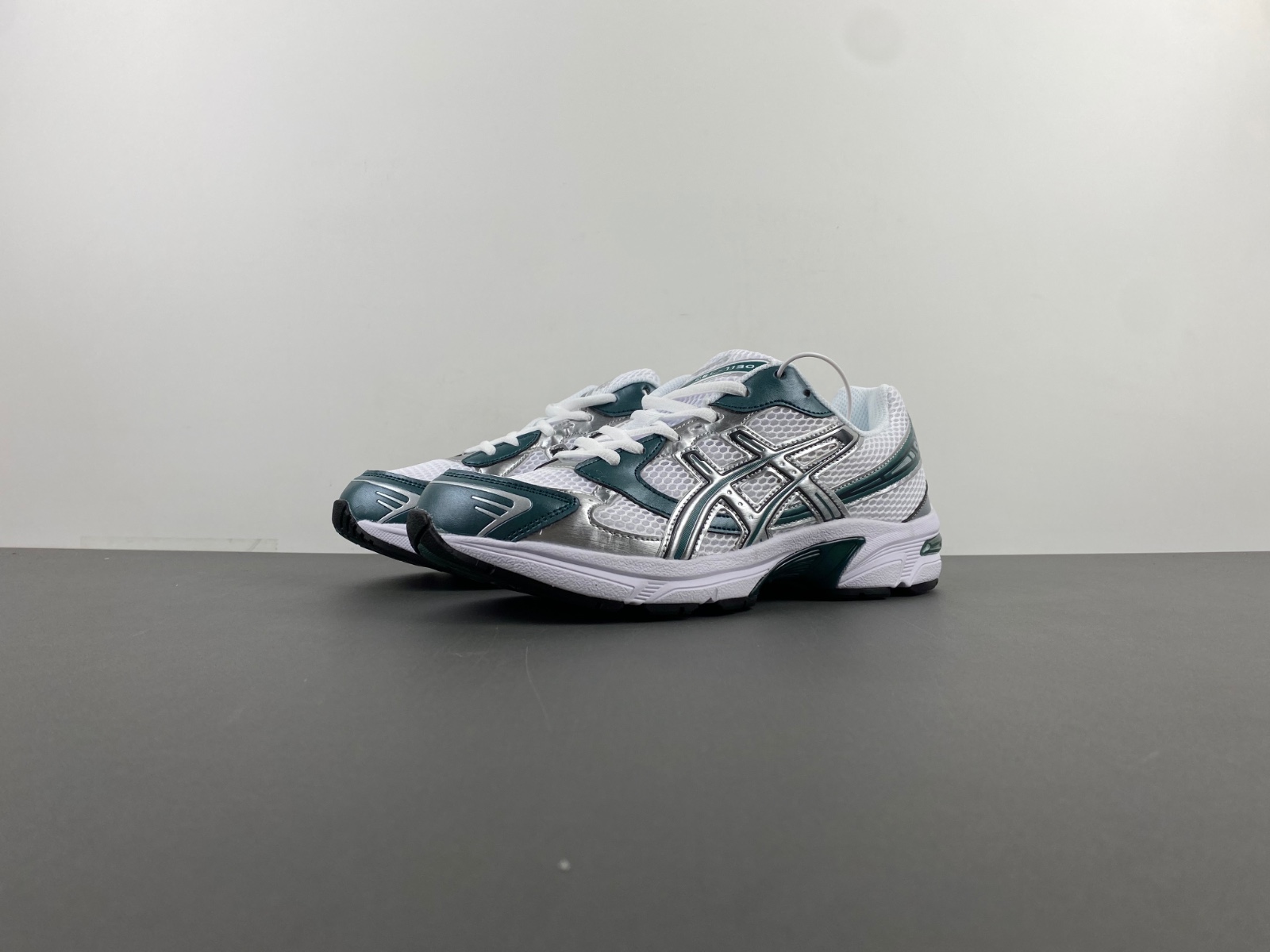 ASICS sneaker