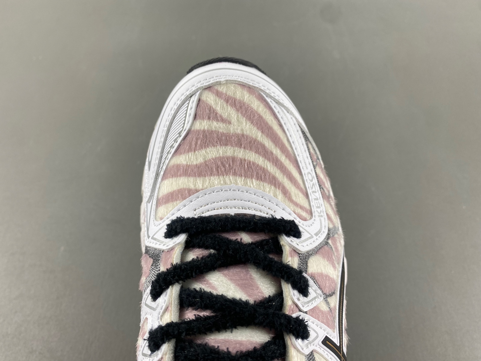 ASICS sneaker