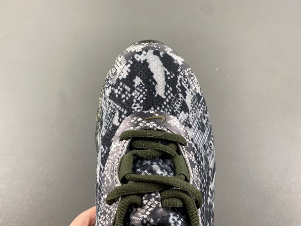 Nike Air Max DN 8