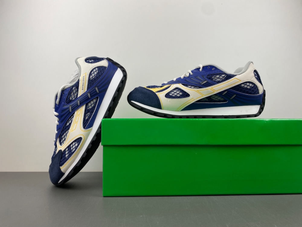 b0tte*a Ven*ta sneaker