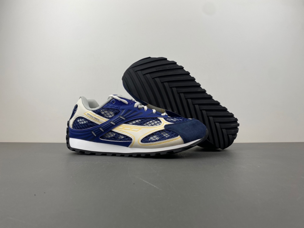 b0tte*a Ven*ta sneaker