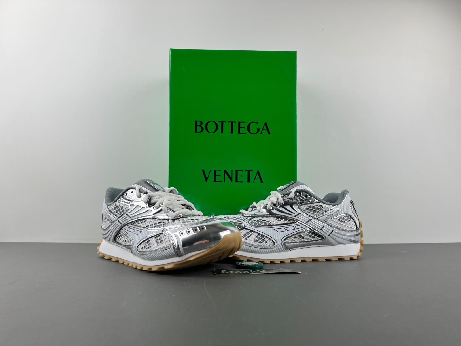 b0tte*a Ven*ta sneaker