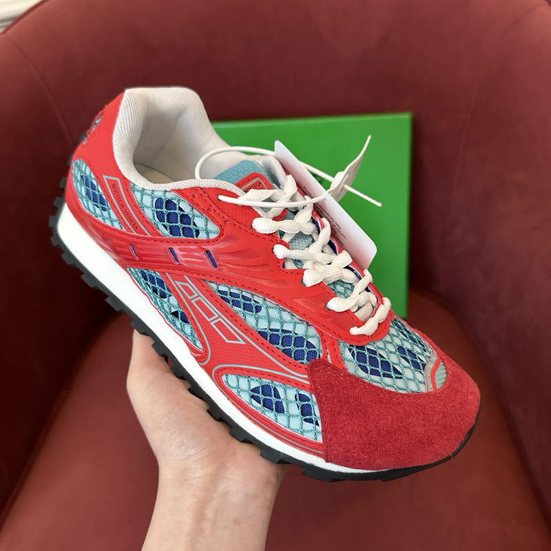 b0tte*a Ven*ta sneaker