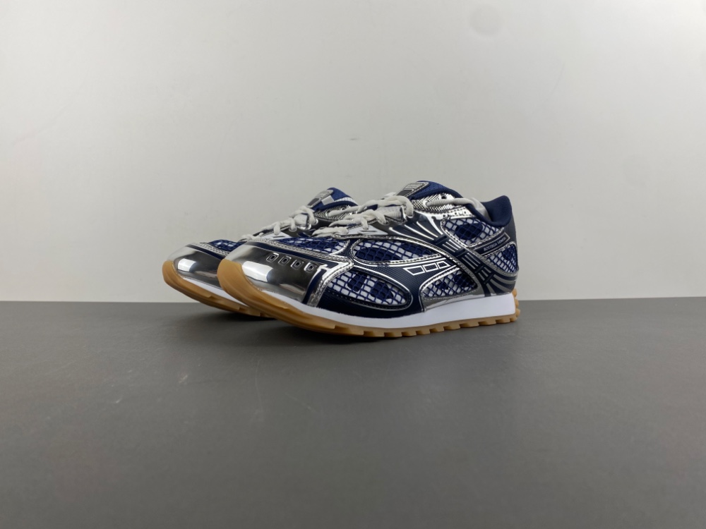 b0tte*a Ven*ta sneaker