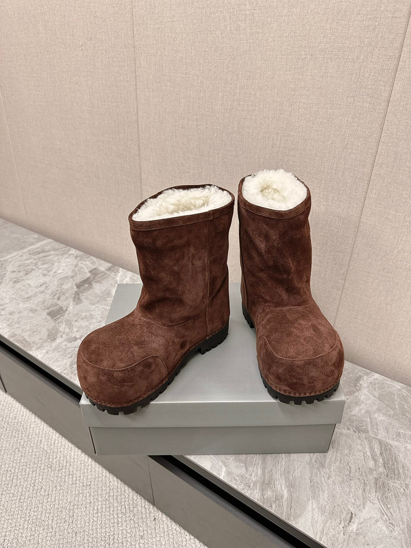Balenciaga Winter Boots (Middle-Top)