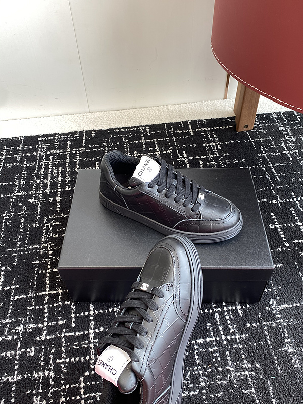 Chanel Sneaker