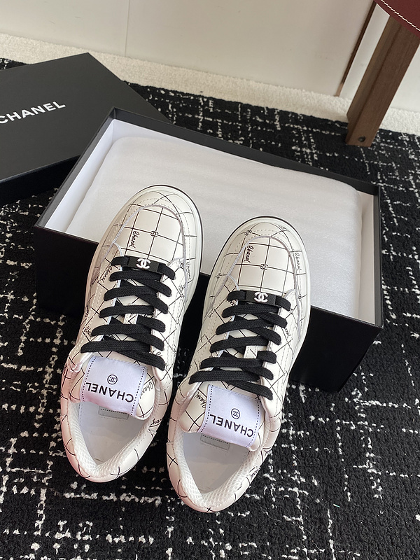 Chanel Sneaker
