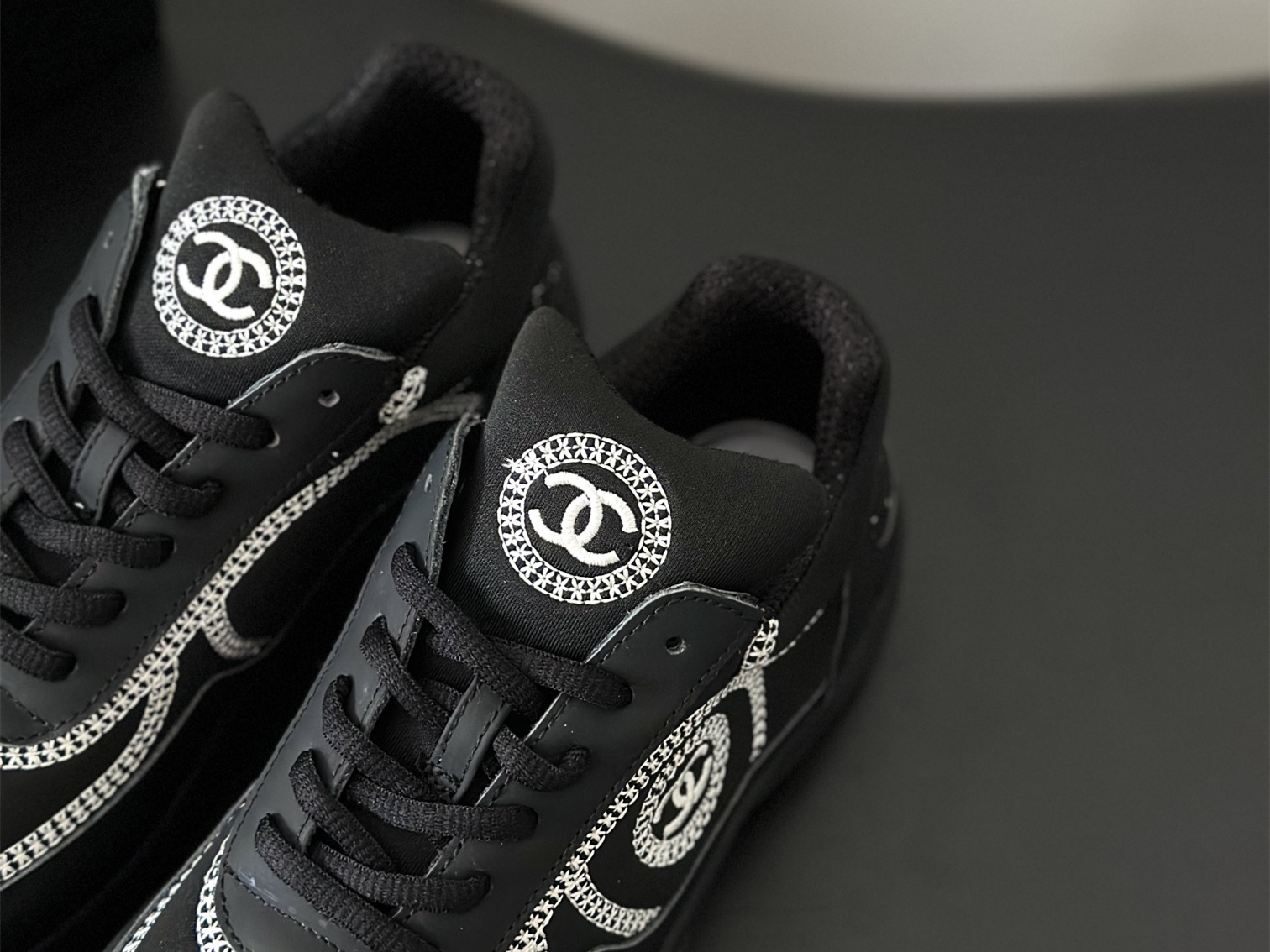 Chanel Trainer CH-5