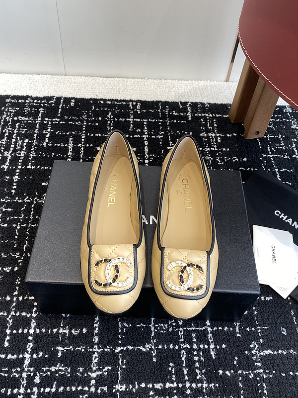 Chanel Leather CC Logo Loafers
