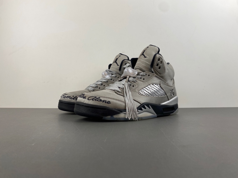 Air Jordan 5 Retro