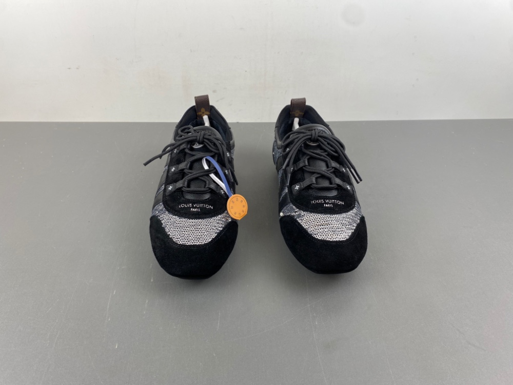LV Sneakerina
