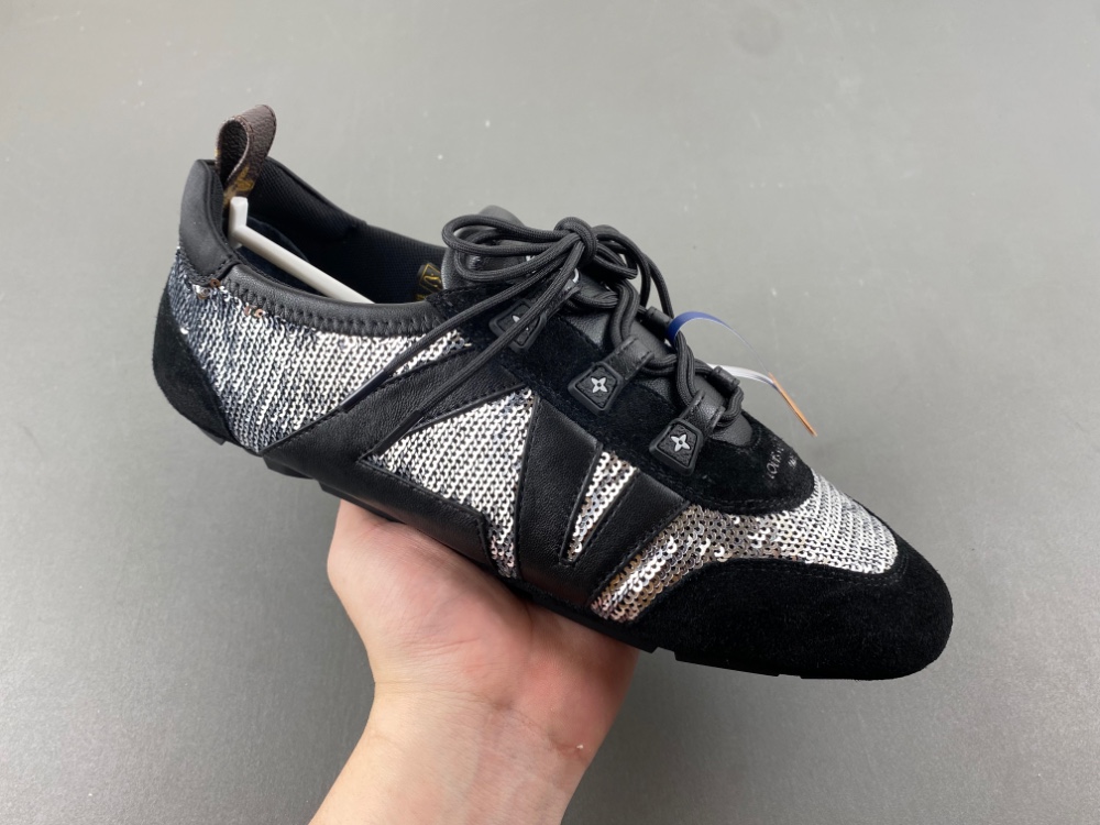 LV Sneakerina