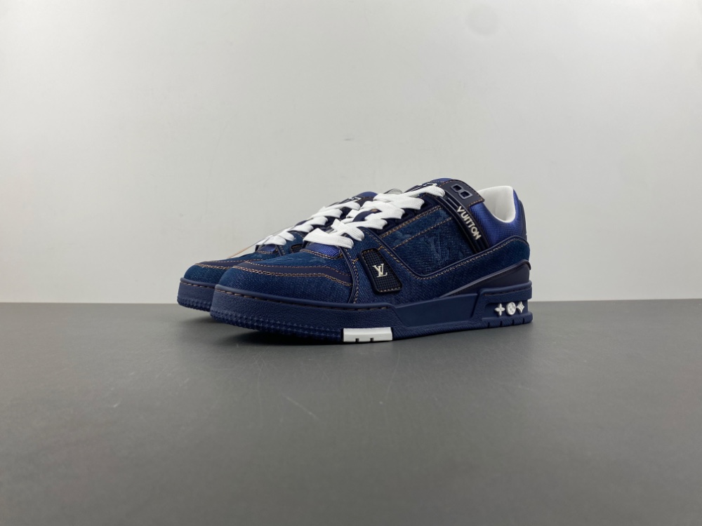 LV Trainer Sneaker