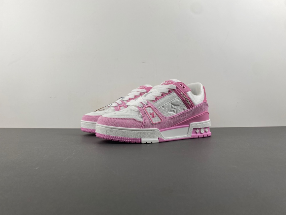 LV Trainer Sneaker