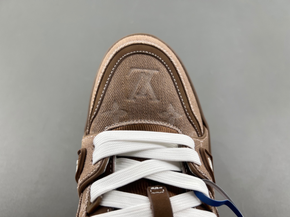 LV Trainer Sneaker