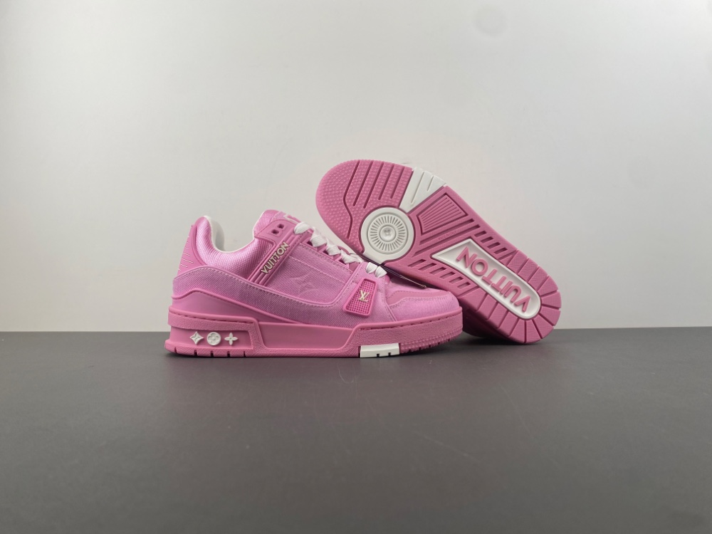 LV Trainer Sneaker