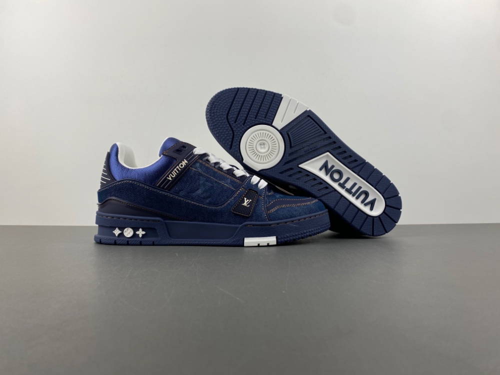 LV Trainer Sneaker