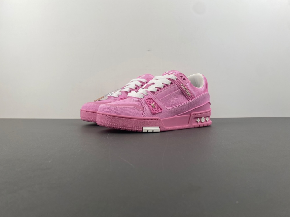 LV Trainer Sneaker