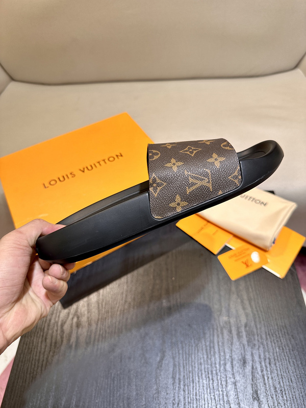 LV WATERFRONT MULE