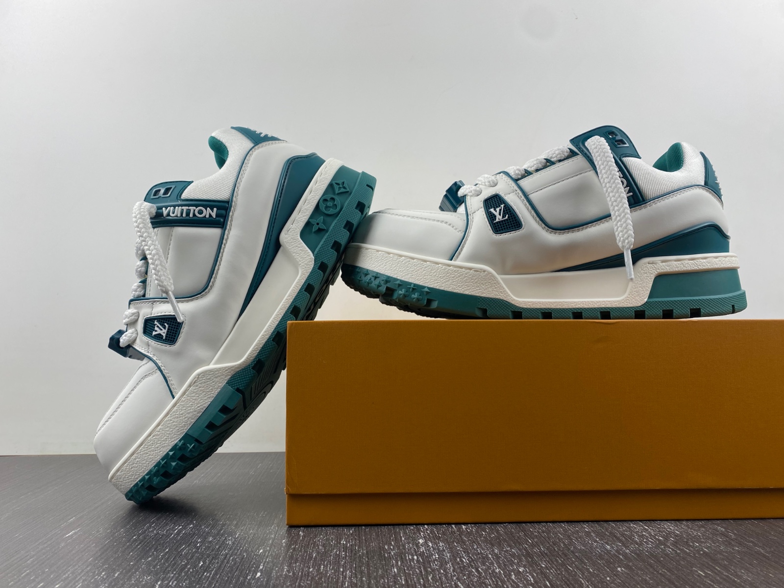 LV Trainer Maxi Sneaker