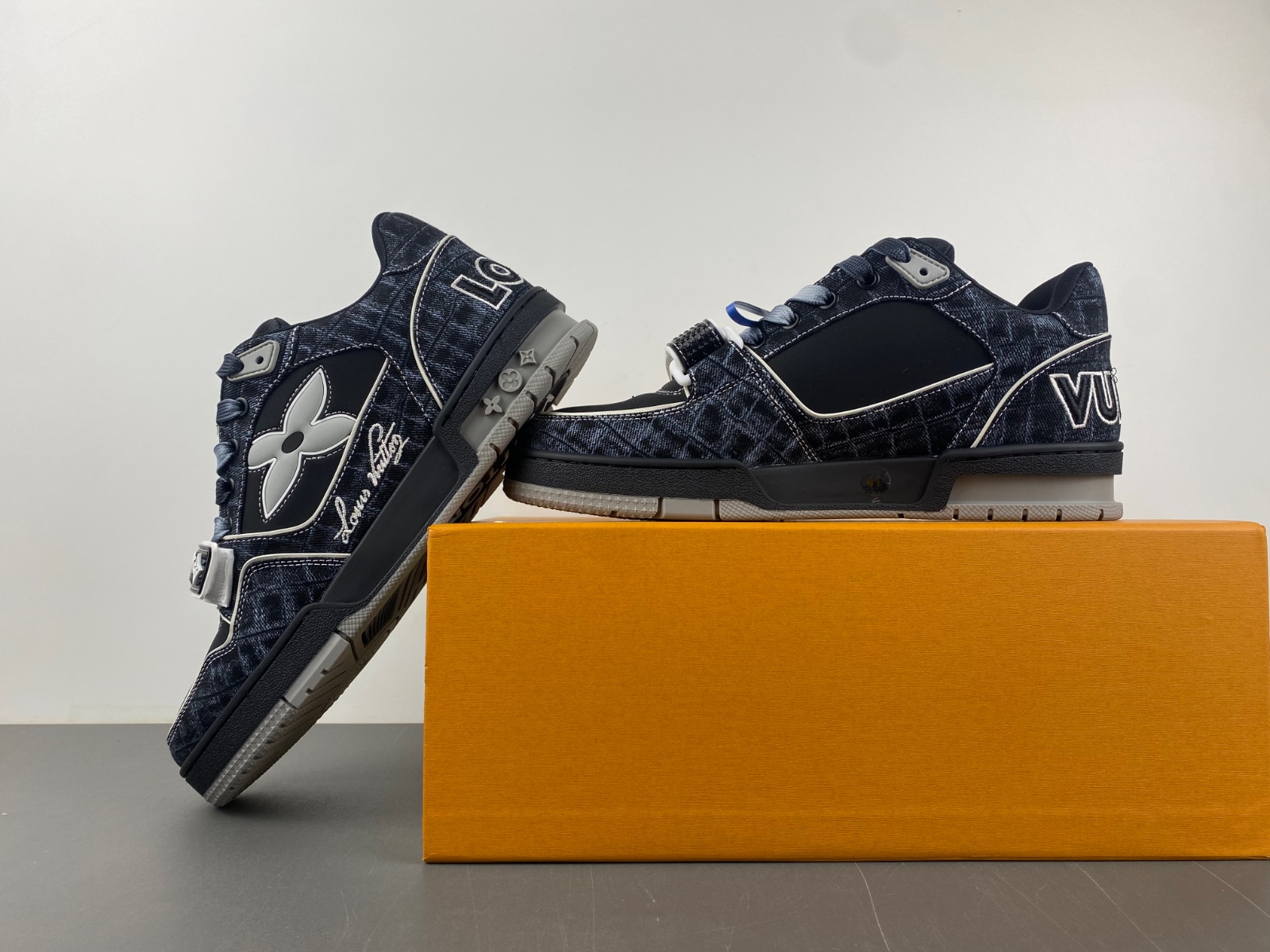 LV Trainer Sneaker