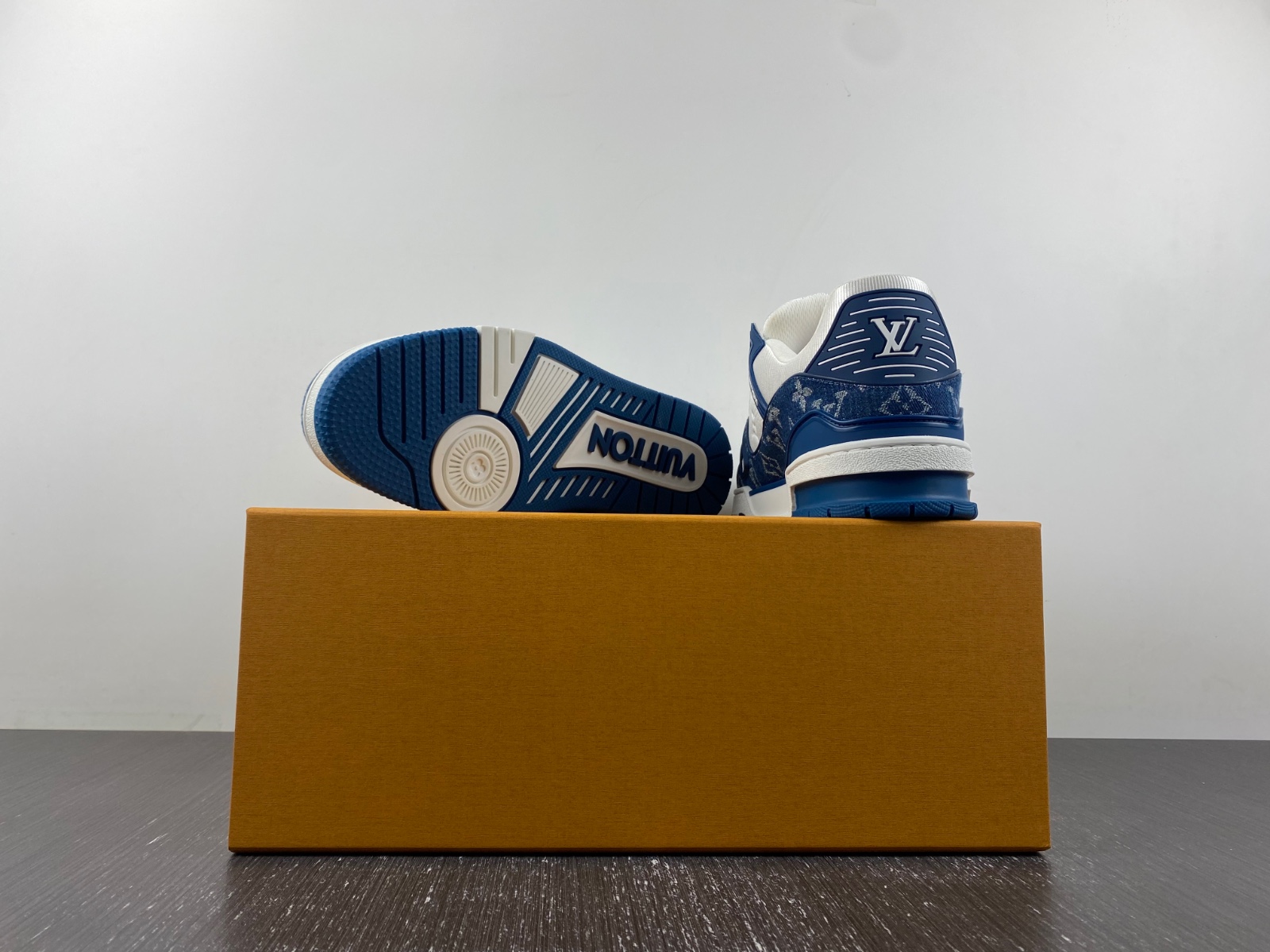 LV Trainer Sneaker